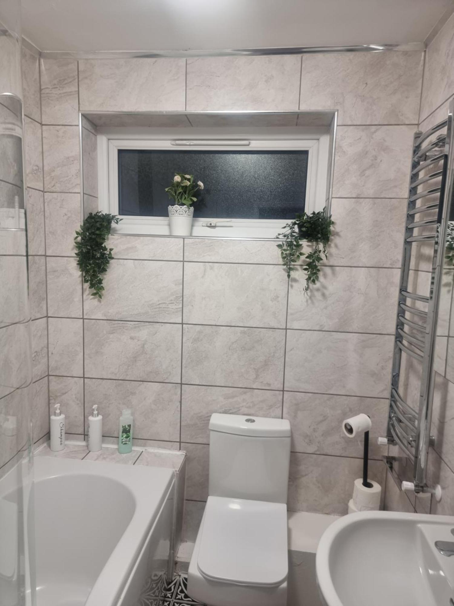 Spacious House In Central 맨체스터 외부 사진